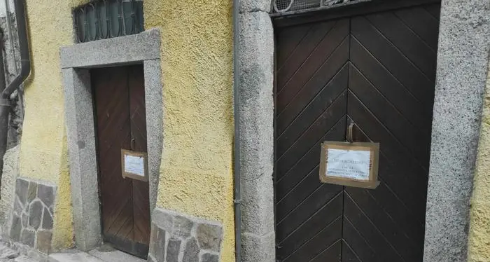 Trovato un cadavere nel torrente: si teme sia quello dell'ex vigilessa Laura Ziliani scomparsa al confine con il Trentino