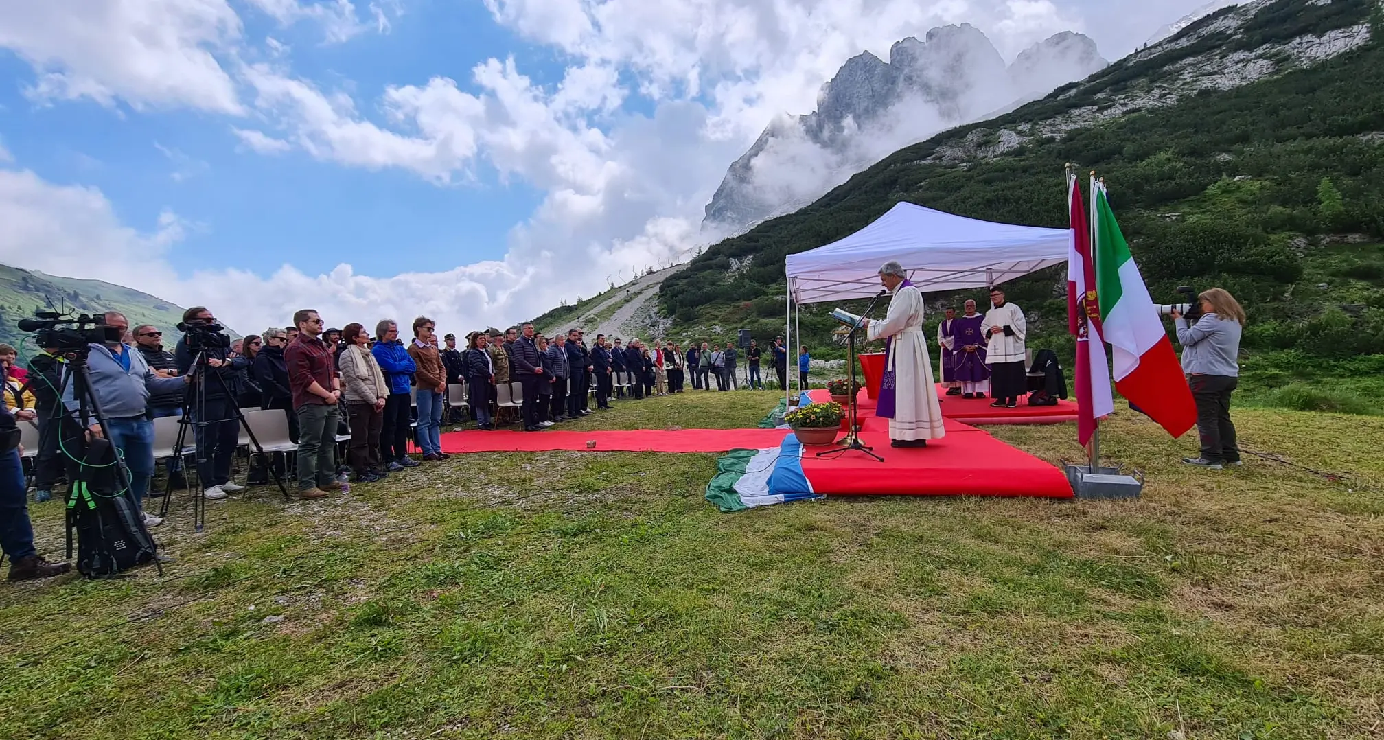 Marmolada, parla il sopravvissuto: «Vorrei tornare in montagna, ma è dura»