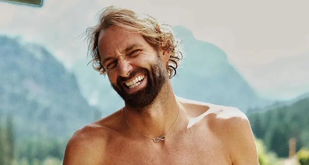 Foto con sfondo della Marmolada, Rosolino nella bufera