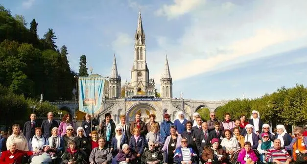 Lourdes, 240 trentini in pellegrinaggio con il vescovo
