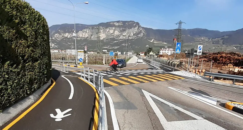 In bici (o a piedi) da Mezzolombardo a Mezzocorona: ora si può