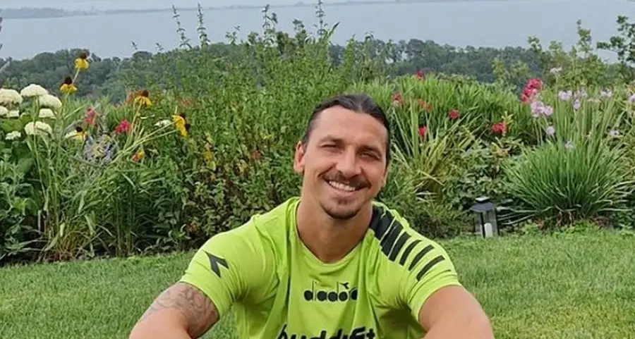 Ibra sul lago di Garda: «Sei interista? Peggio per te!»