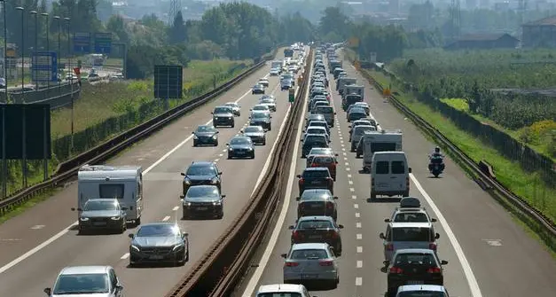 Esodo e maltempo, combinazione fatale: bollino nero in A22