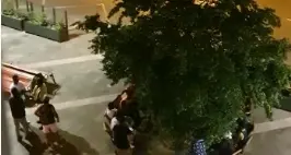 San Martino, le nuove panchine attirano compagnie fracassone: residenti infuriati per le notti in bianco