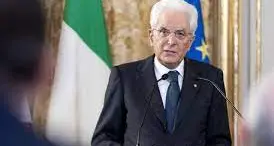 Mattarella agli alpini: «In Ucraina guerra brutale scatenata dalla Russia»
