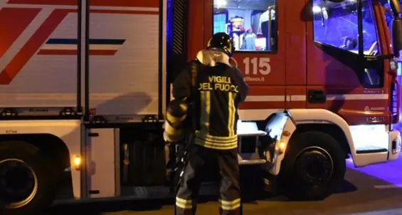 Fiamme in un residence a Folgaria, nessun ferito ma danni ingenti