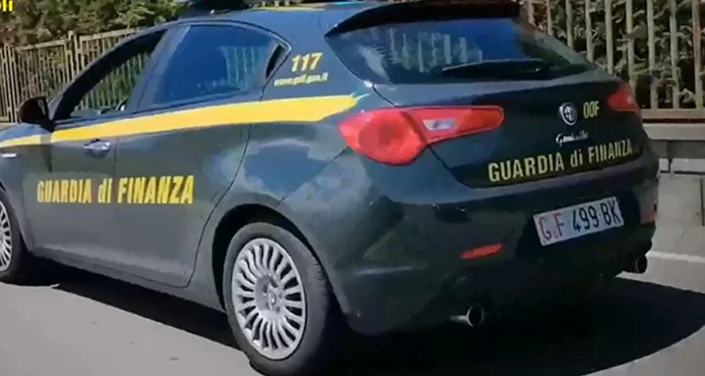 Trento, sottufficiale dell’Esercito patteggia 3 anni e 4 mesi: si era appropriato 254mila euro