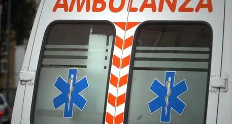 Incendio in un palazzo a Cervignano, 32 persone intossicate dal fumo