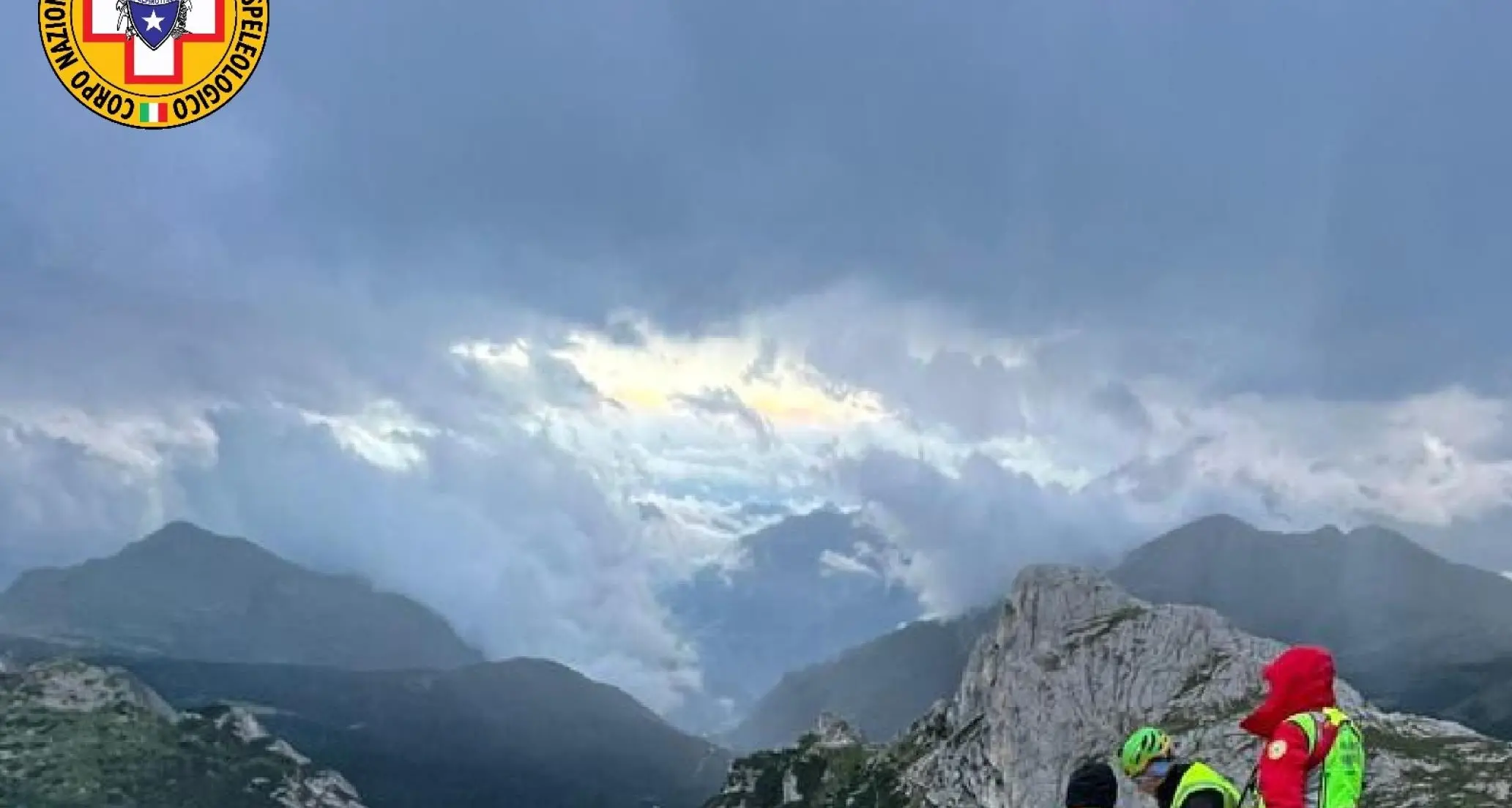 Tragedia in montagna: alpinista precipita e muore sul Lagazuoi