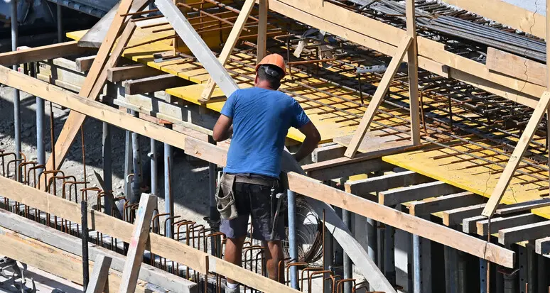 Scoperti 700 lavoratori irregolari in 4 mesi: il Trentino Alto Adige tra le regioni “maglia nera”