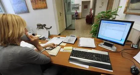 Trentino, stabile il numero dei dipendenti della Pubblica Amministrazione (42 mila) ma aumenta l’età