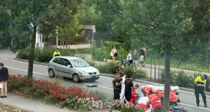 Ciclista investita da un’auto in via Maccani