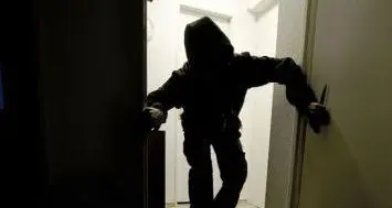 Allarme ladri a Piné, furti di notte nelle case