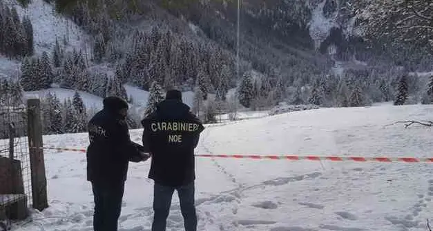 I carabinieri sequestrano la discarica a Stavel di Vermiglio