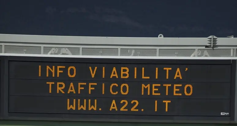 Tamponamenti sull'A22, traffico in tilt tra Affi e Ala in direzione nord e fra Trento e Ala in direzione sud