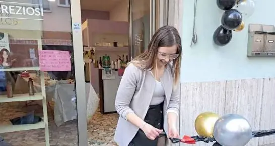 “Capelli preziosi”: il salone di Manuela, anche per bambini
