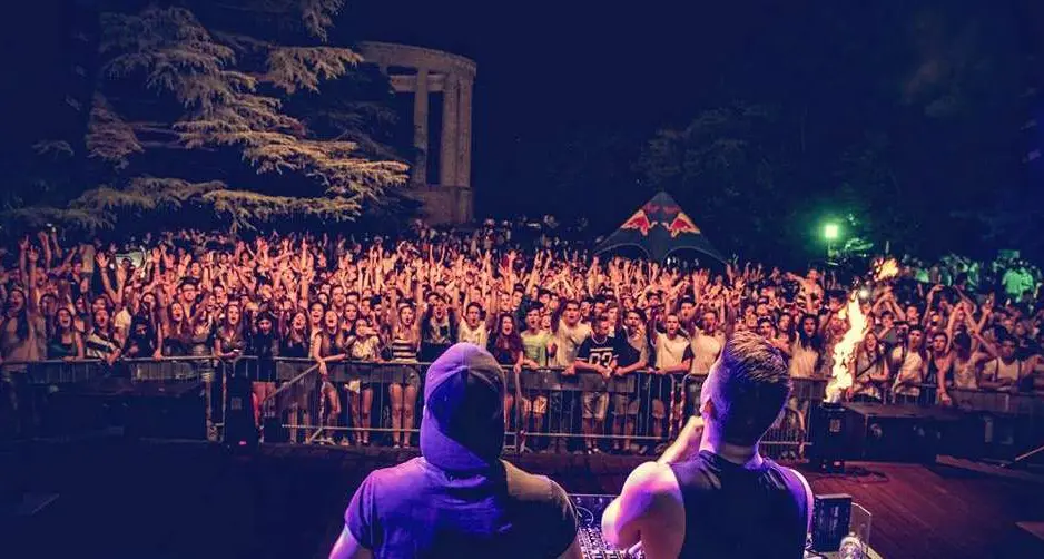 Torna la musica dal vivo: concerto “al buio” sul Doss Trento