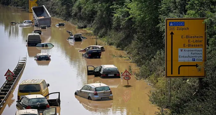 Catastrofe in Germania, salgono a 156 le vittime del maltempo