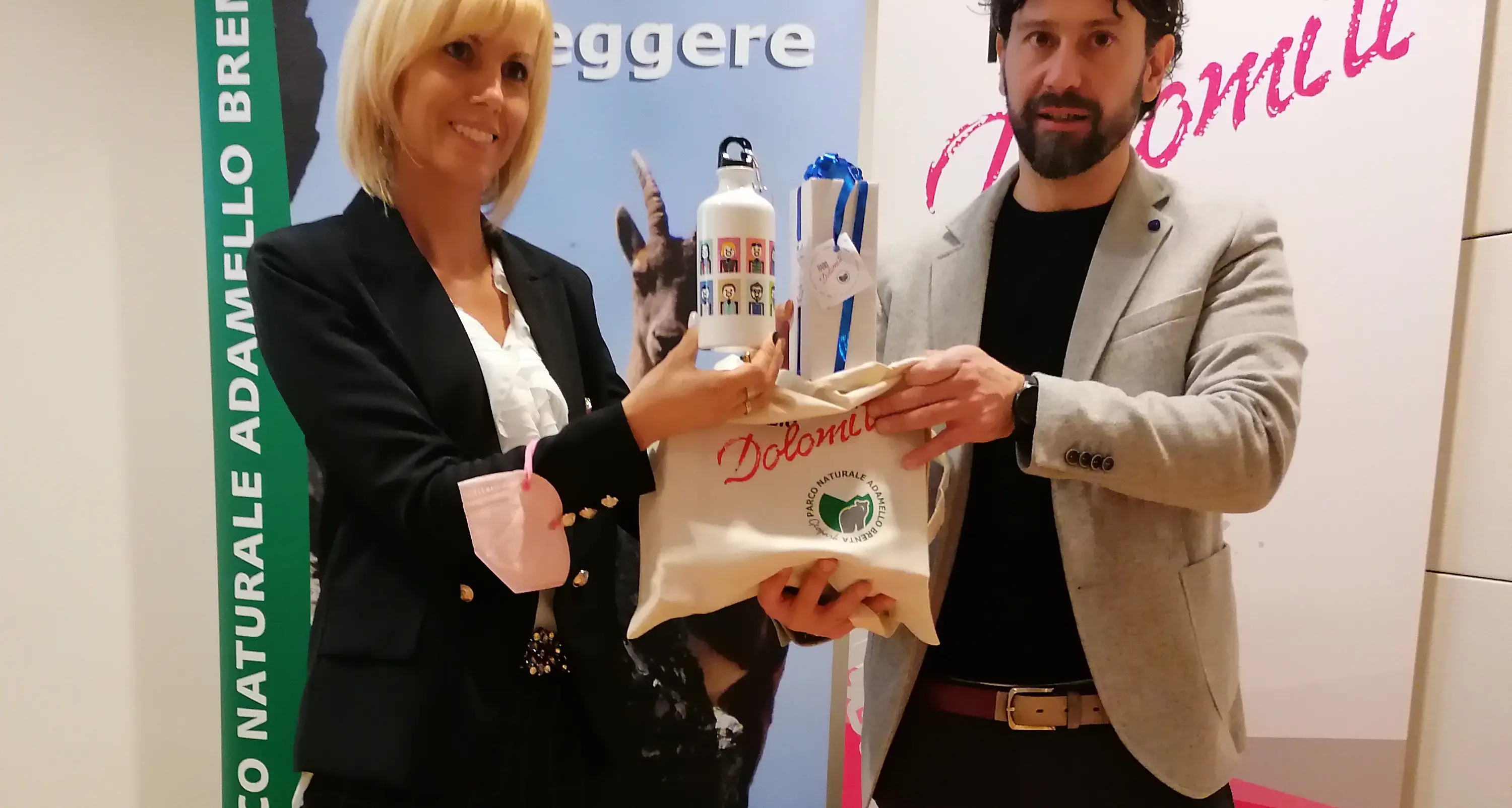 Con Radio Dolomiti una «borraccia solidale» per Gli amici di Sofi