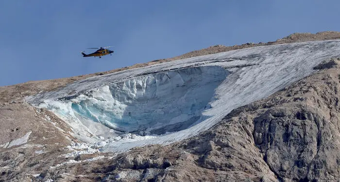Marmolada, il ritiro del ghiacciaio: 10 metri in meno ogni anno