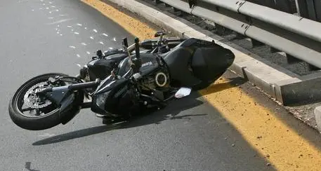 Un’altra tragedia della strada: motocilista muore al passo Lavazè