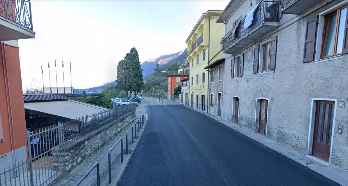 Gardesana, quattordicenne travolto da una moto ricoverato in codice rosso