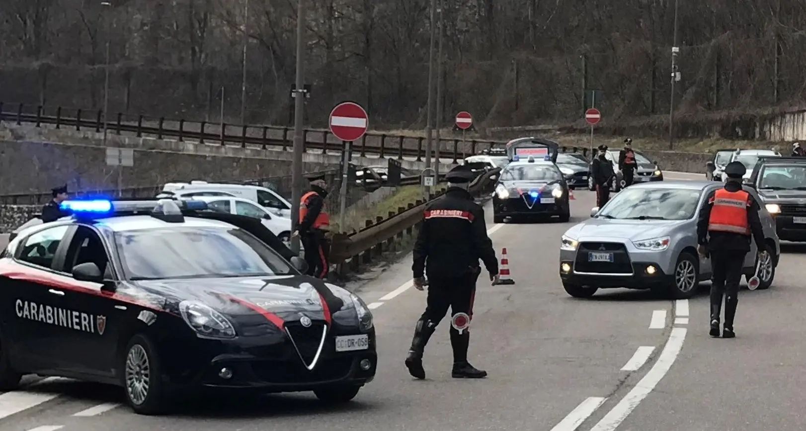 Borgo, versa soldi a un’associazione ma “si pente” e li chiede indietro con minacce e violenza: arrestato