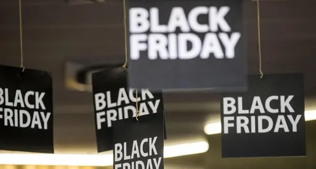 Black Friday, occhio alle truffe: «Ecco come fare acquisti in sicurezza»