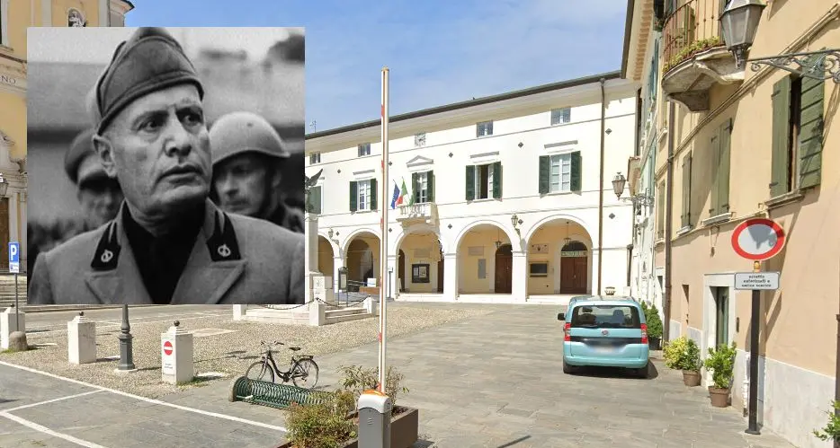 Il paese gardesano che ha revocato la cittadinanza onoraria a Benito Mussolini