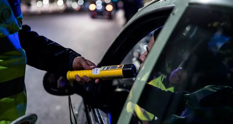 L’alcoltest non è affdabile se fa molto freddo: automobilista assolto dal giudice