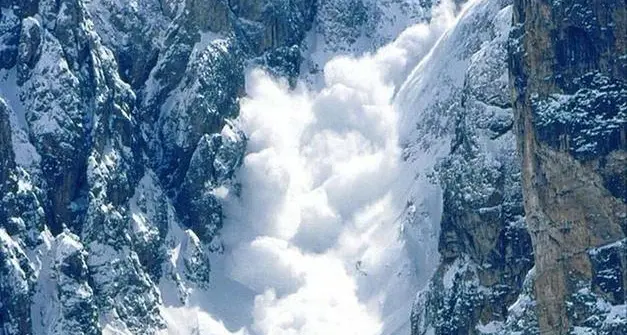 Cercansi esperti di neve: aperte le iscrizioni al corso per osservatori nivologici del Cai