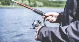 Lago di Garda, pescano coregoni fuori stagione: nei guai in due