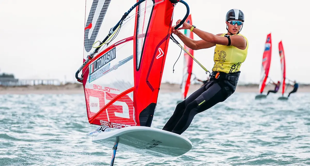 Un trentino Campione del mondo di iqFoil: medaglia iridata per Leonardo Tomasini