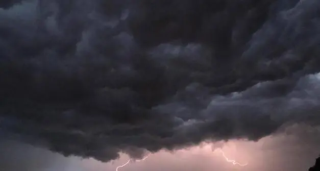 Nuova allerta meteo da oggi fino a martedì sera: temporali, grandine e raffiche di vento