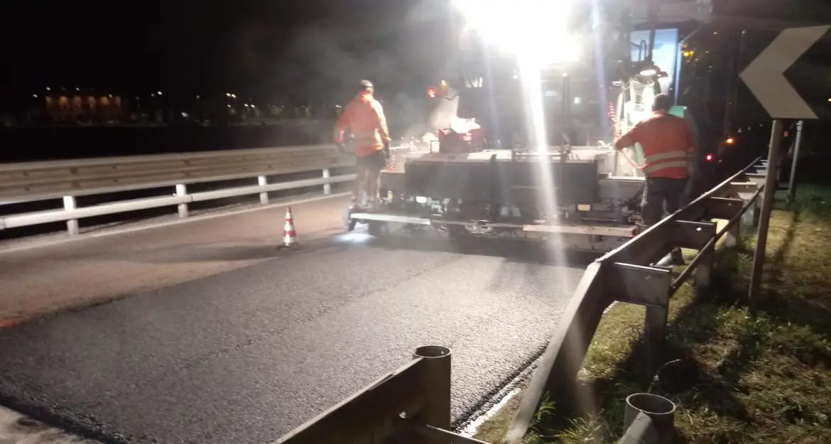 Si asfalta, cantieri sulla strada dell’Interporto e sulla Gardesana