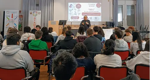 Cosa frulla nella testa di un uomo che uccide la sua ragazza? 14 classi del Tambosi discutono di violenza di genere