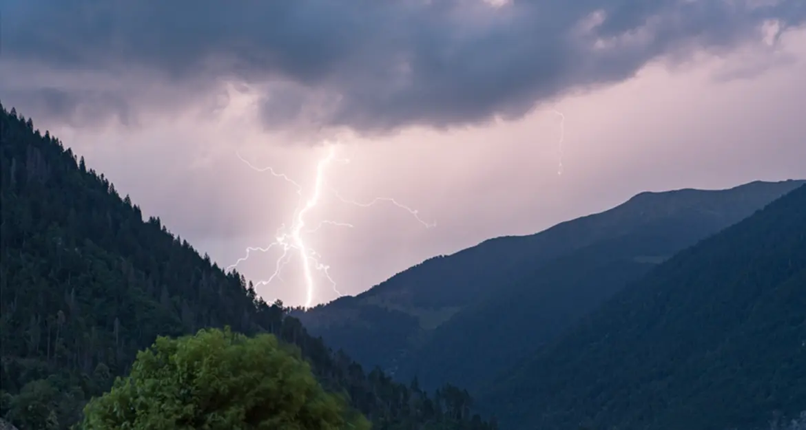 Allerta gialla: in arrivo sul Trentino temporali, grandine e vento