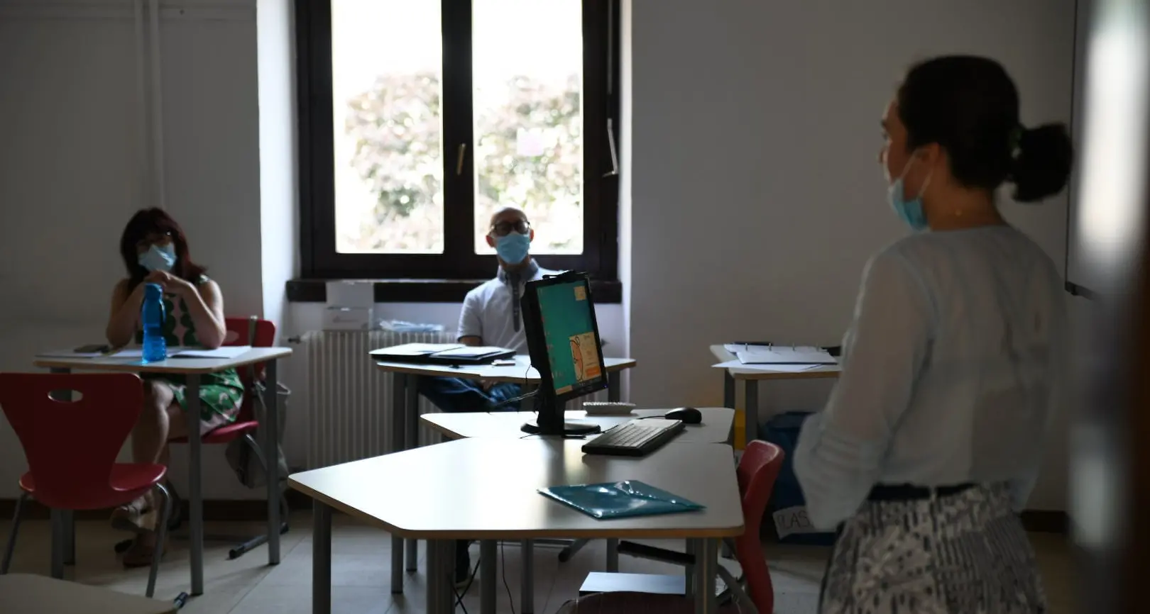 Prima la tensione, poi scatta la gioia: nelle scuole di Trento è il giorno della maturità