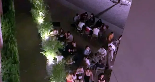 Outside, stop all’alcol dopo le 22.30 per fermare il degrado