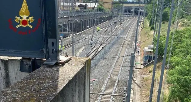 Incidente in galleria a Roma per il treno dell’Alta Velocità: 90 minuti di ritardi sulla linea da e per Torino