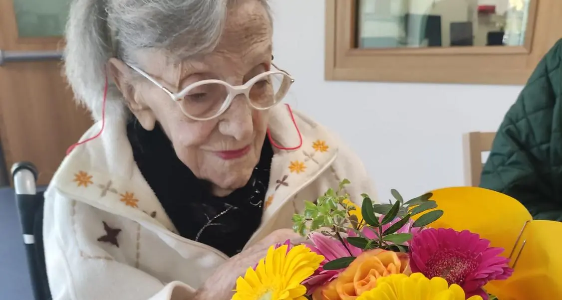 I dolci 100 anni di Lilia Vicentini: da Pomarolo a Torbole portando gelati e pasticcini