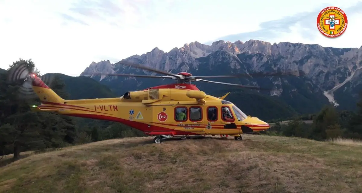 Schianto con la moto a Passo Vezzena, un morto