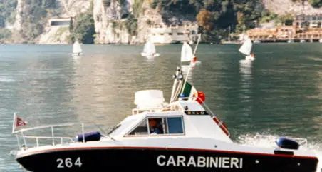 Uomo annega nel lago di Garda: inutili i soccorsi