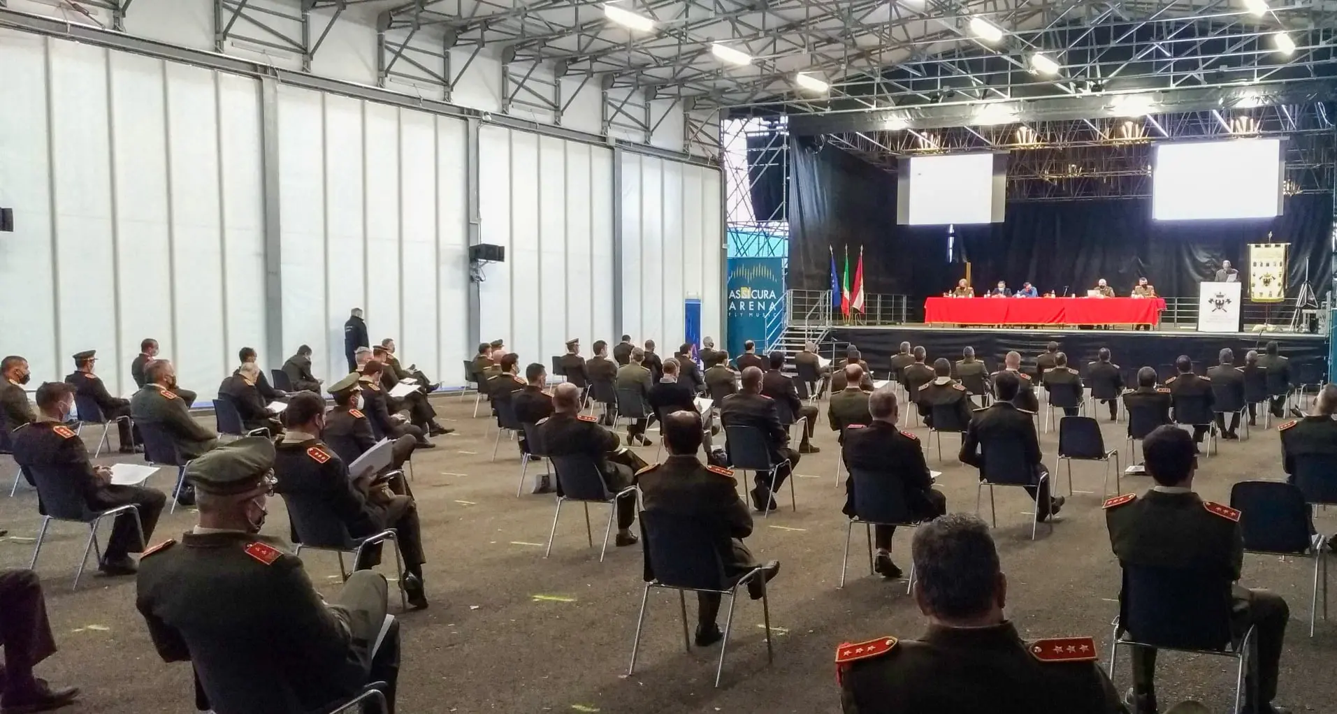 Vigili del fuoco trentini: «20 euro a pompieri per la formazione non bastano»