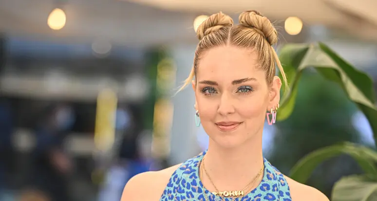 Chiara Ferragni, un’altra batosta: Safilo dice stop agli occhiali dell’influencer