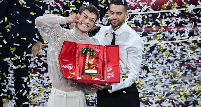 “Fuori Festival”: serata con Mahmood al teatro Sociale di Trento
