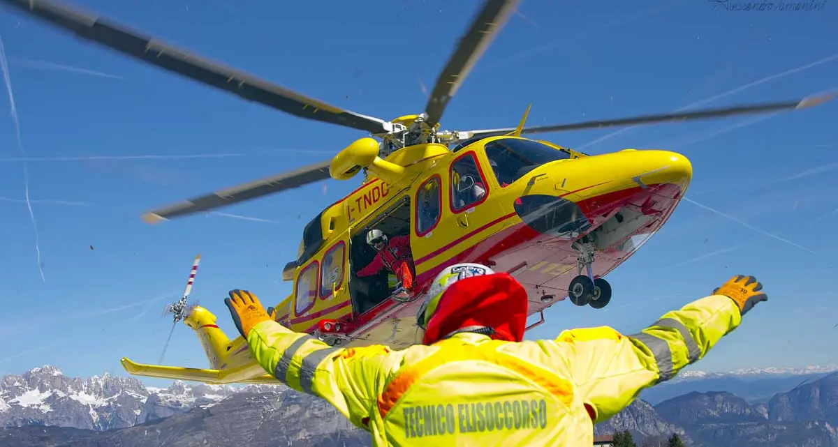 Lancio mortale dalla Paganella, la vittima è un base jumper inglese