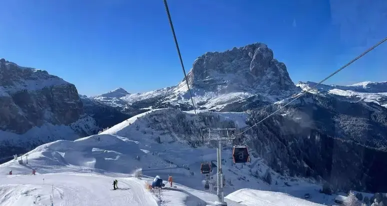 Decolla la cinquantesima stagione di Dolomiti Superski: 40 mila primi ingressi e quasi mezzo milione di passaggi nelle prime due giornate
