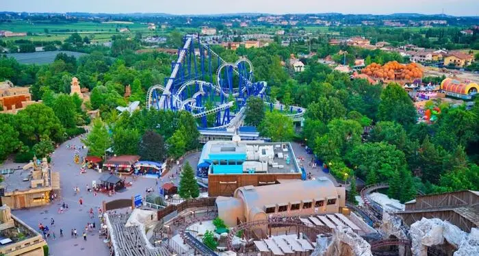 Gardaland: per garantire l’apertura delle attrazione assunti altri 30 addetti