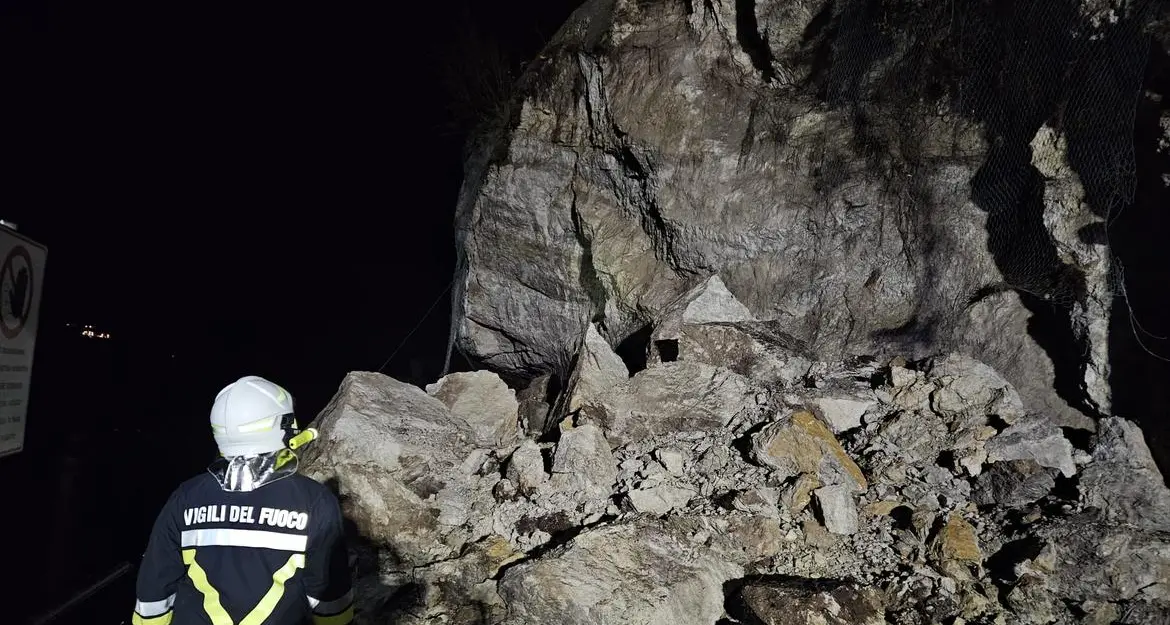 Frana in Val di Ledro, crollati tra i 300 e i 400 metri cubi di roccia